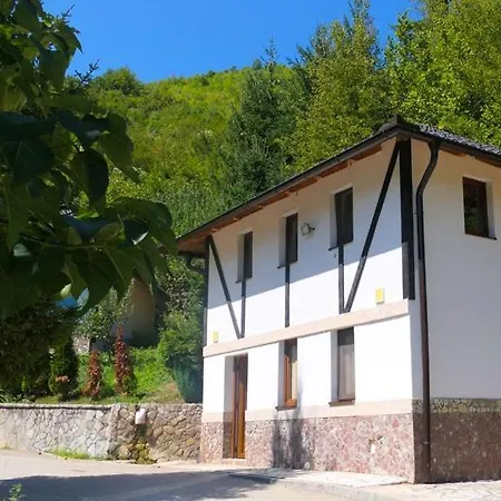 Honeymoon Homes With A River Una View Apartment Bihac